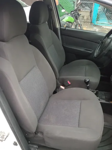 Chevrolet Aveo 1.6 Lt Mt Sedán