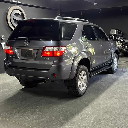 Toyota Fortuner 2.7l