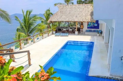 Casa Con Vista Al Mar En Venta En Fraccionamiento Las Playas, Acapulco