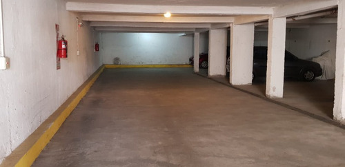 Cochera Cubierta En Venta Muy Cómoda En San Fernando