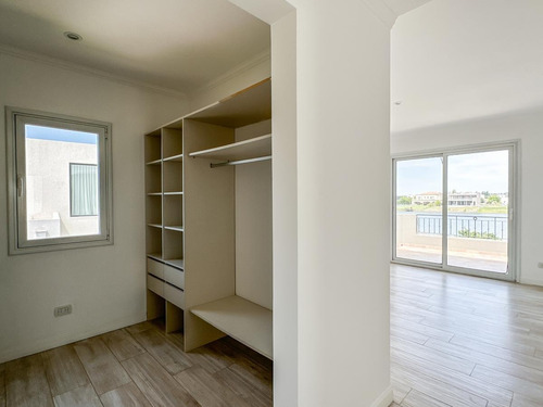 Imagen 18 de 26 de Venta Casa A La Laguna - Barrio San Francisco Villa Nueva Tigre