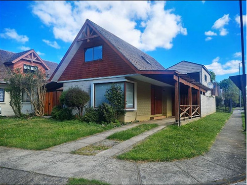 Casa En Venta De 3 Dorm Mas Cabaña, El Bosque. Valdivia