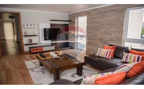 Exclusiva Casa En Chicureo 6d+3b 12 Estac+bodega