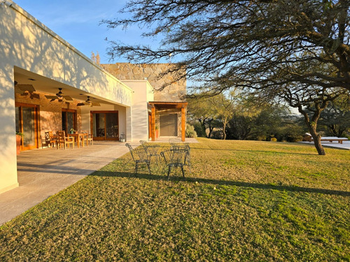 Córdoba, Anisacate, Casa De 3 Dormitorios, Arroyo Y Visuales A Las Sierras