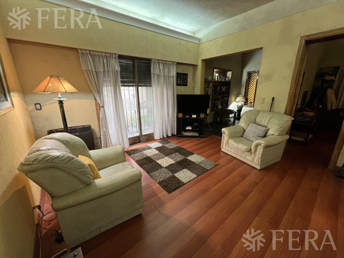 Venta De Casa 4 Ambientes Con Cochera En Wilde