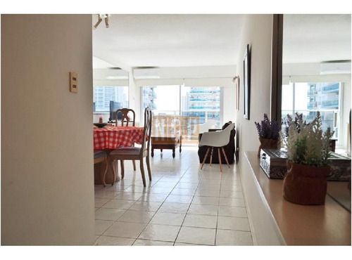 Apartamento Con Todos Los Servicios Buena Rentabilidad- Ref: 18257