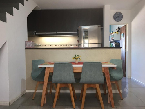 Imagen 3 de 14 de Departamento En Venta En Villa Luzuriaga
