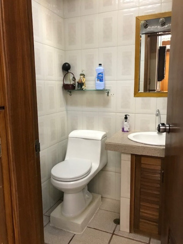 E Alquila Oficina-64m²-4puestos Trabajo-recepcion-a/a-santa Paula/cafetal