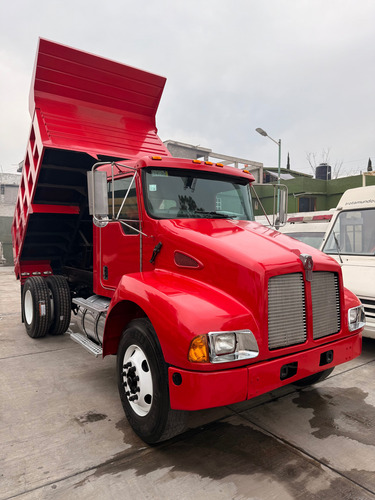 Camión Volteo 7 M3 Kenworth T300.