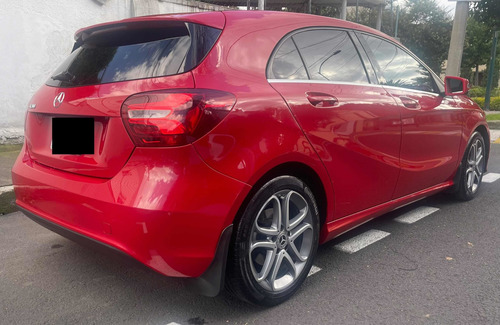Imagen 4 de 12 de Mercedes Benz A200 2018 Style