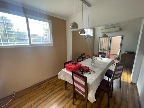 Impecable Casa 4 Amb + Local O Garage. Lote Propio 10.37x13.