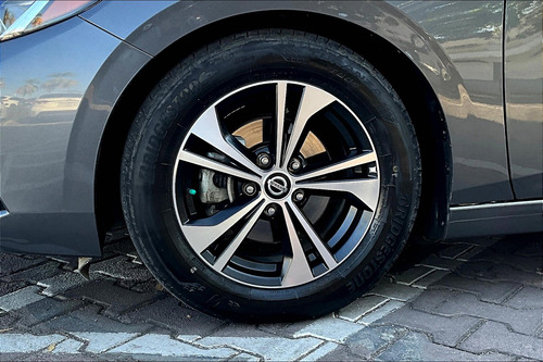 Nissan Sentra 2.0 Advance Cvt