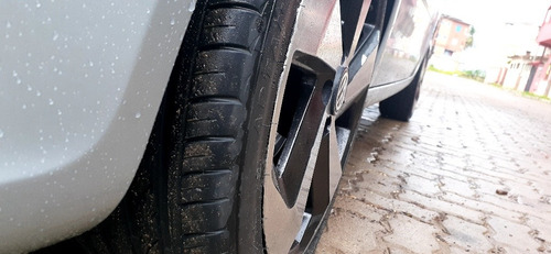 Volkswagen Polo Sedan 2013 1.6 Vht Total Flex 4p
