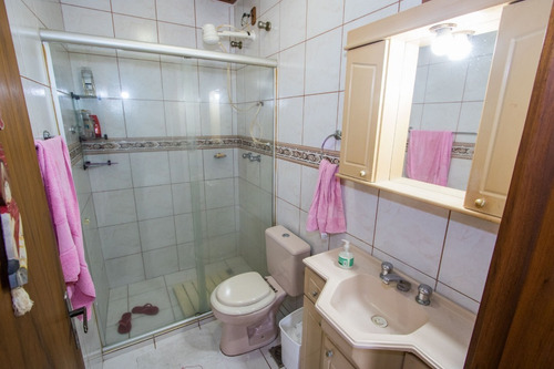 Casa Em Hípica Com 3 Dormitórios - Lu428883