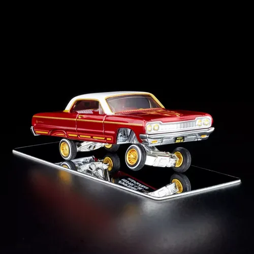 Hot Wheels RLC Exclusive 1975 Chevrolet Monte Carlo Lowrider