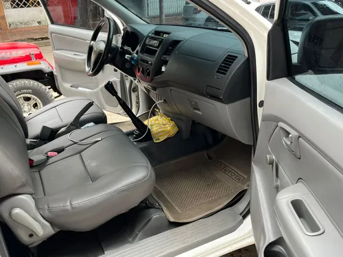 Toyota Hilux Estacas 2.7 Gasolina 4x2 D.c Std Modelo 2009