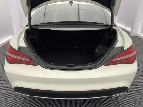 Mercedes-Benz Clase CLA 180 2017 1.6 Essential