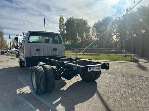 Imagen 8 de 15 de Ford 4000 Año 2015 Rentaltrucks Vial