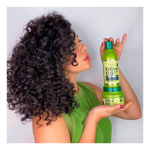 Kit Umectação Olive Shampoo 300ml +máscara 950g Forever Liss