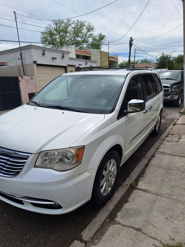 Chrysler Town & Country 3.6 Limited Mt