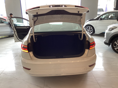 Volkswagen Jetta 1.6 Msi Starline