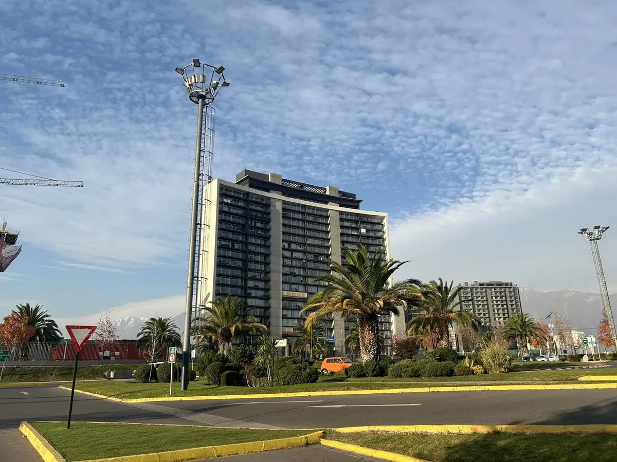 Imagen 1 de 25 de Departamento De 3 Dorm Con Gran Terraza Frente A Mall