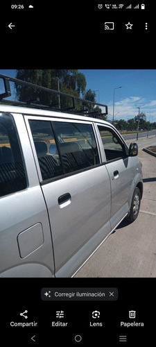 Suzuki APV Minvan