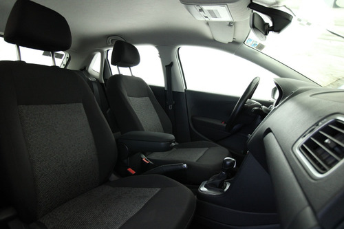 Volkswagen Polo 1.6 Comfortline Plus Mt