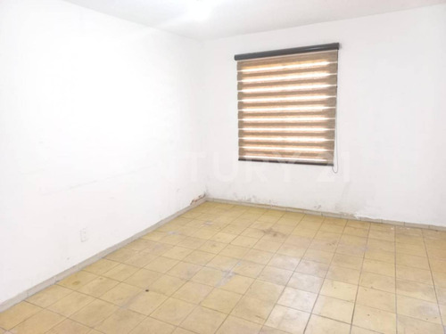 Se Renta Casa En Joaquín Fernánez, Guadalajara