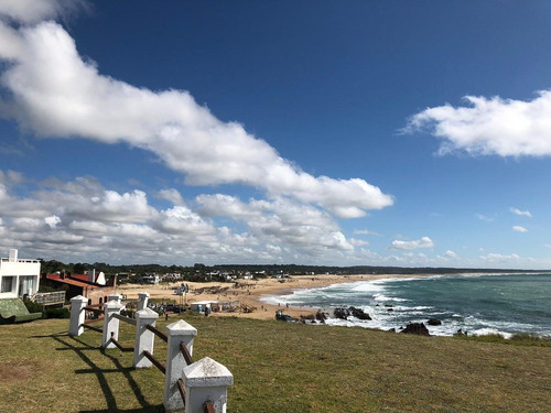 Imagen 1 de 4 de Excelente Lote De 332,64 M2 En El Balneario Punta Rubia, Rocha, Uruguay.