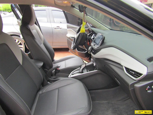Chevrolet Onix 1.0t Automática