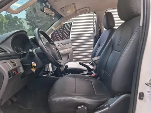 Mitsubishi L200 SPORTERO 2.5 High Power