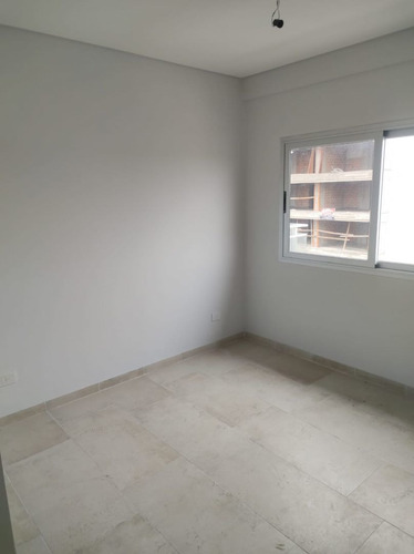 Imagen 3 de 12 de Departamento 2 Ambientes A Estrenar