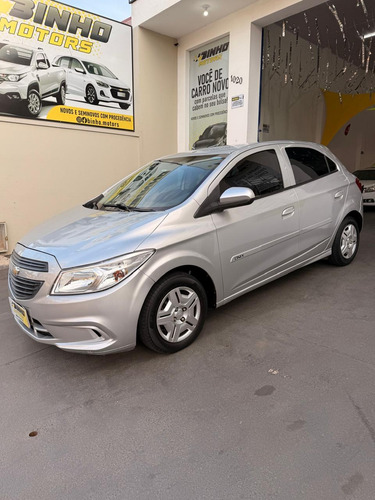 Chevrolet Onix 1.0MT Joye