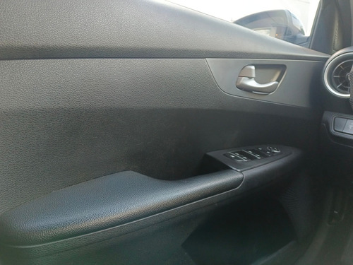 Kia Forte 2.0 LX 4 p At