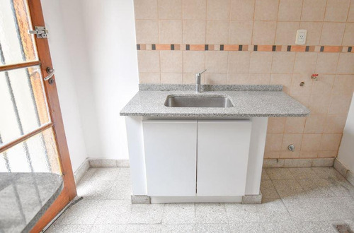 Ph Venta 2 Dormitorios 1 Baño Patio 81 Mts 2 Cubiertos 100 Mts 2 Totales - La Plata
