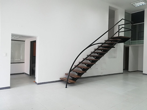Local Para Bodega Y Oficinas