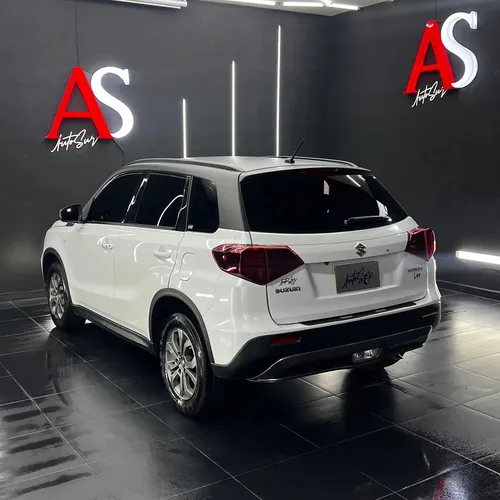 Suzuki Vitara 1.6 Live 4x2 2023