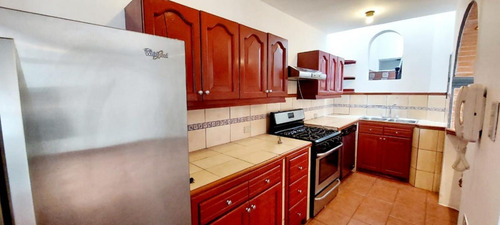 Imagen 3 de 24 de Casa En Renta En El Centro De Antigua Guatemala