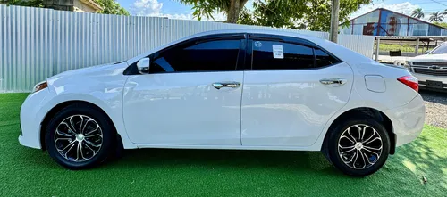 2014 Toyota Corolla $765,000
