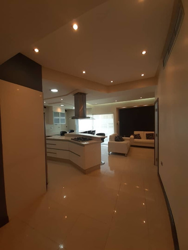 Imagen 10 de 28 de Imponente Apartamento De Lujo Urb La Trigaleña Jc-lp