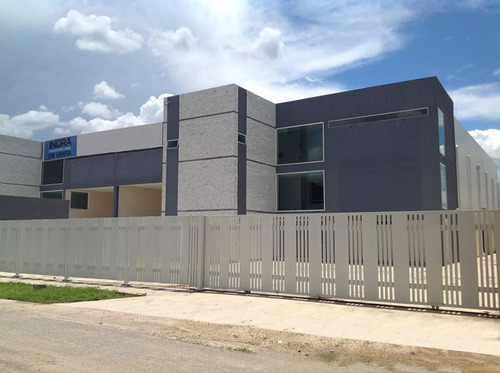 Galpon En Venta Con Estructura Moderna En Zona Industrial Mo