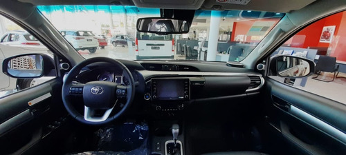 Imagen 10 de 16 de Toyota Hilux 4x2 Dc Srx 2.8 Tdi 6 At 2022