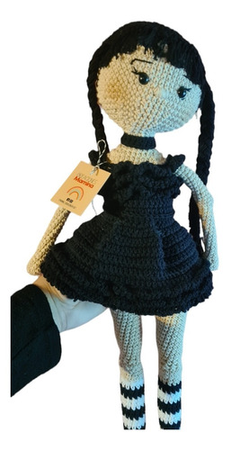 Imagen 1 de 6 de Muñeca Merlina Adams Crochet
