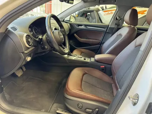 Audi A3 TFSI Select