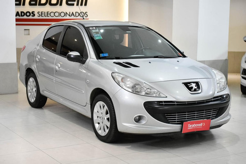 Peugeot 207 1.6 Sedan Xt Premium