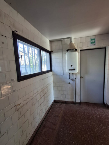 Casa En Diagonal De Talca, Ideal Servicios, Comercio, Y Más.