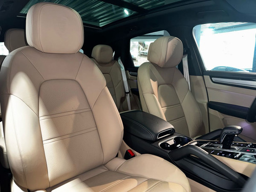 Porsche Cayenne 2022