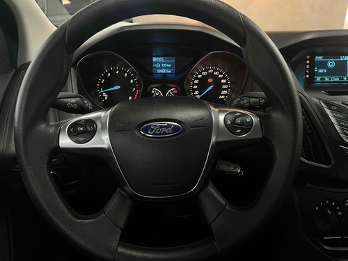 Ford Focus 1.6 S 16V FLEX 4P POWERSHIFT