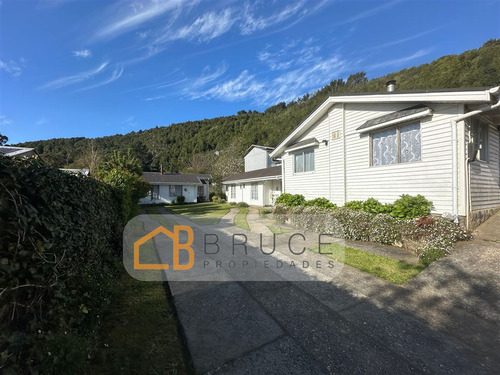 Complejo De Cabañas En Venta De 6 Dorm. En Niebla - Valdivia